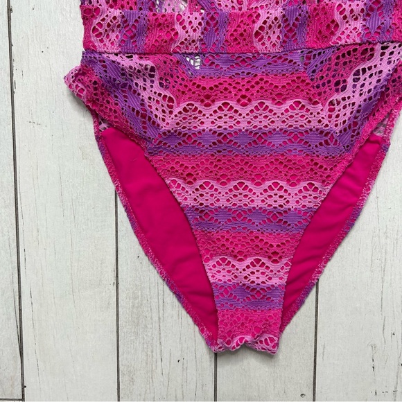 Becca Women’s One Piece Swimsuit Crochet Pink Purple Size L Mesh Sheer - Picture 4 of 9